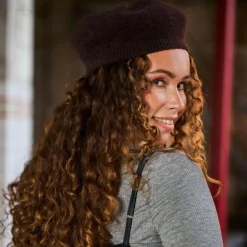 Black Colour hue - Ginger Baret mocca