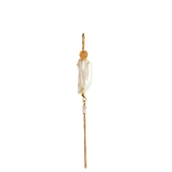 Stine A ørering - 1268 Long Baroque Pearl guldbelagt